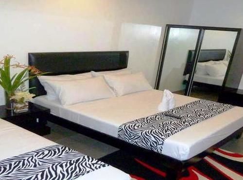 มิกาซา ลอดจ์ Hotel โกรอน ภายนอก รูปภาพ