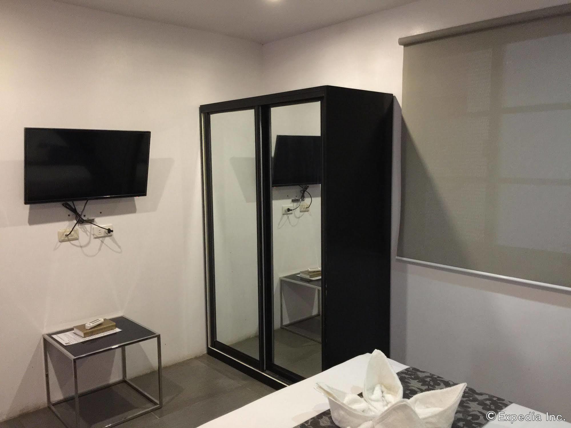 มิกาซา ลอดจ์ Hotel โกรอน ภายนอก รูปภาพ