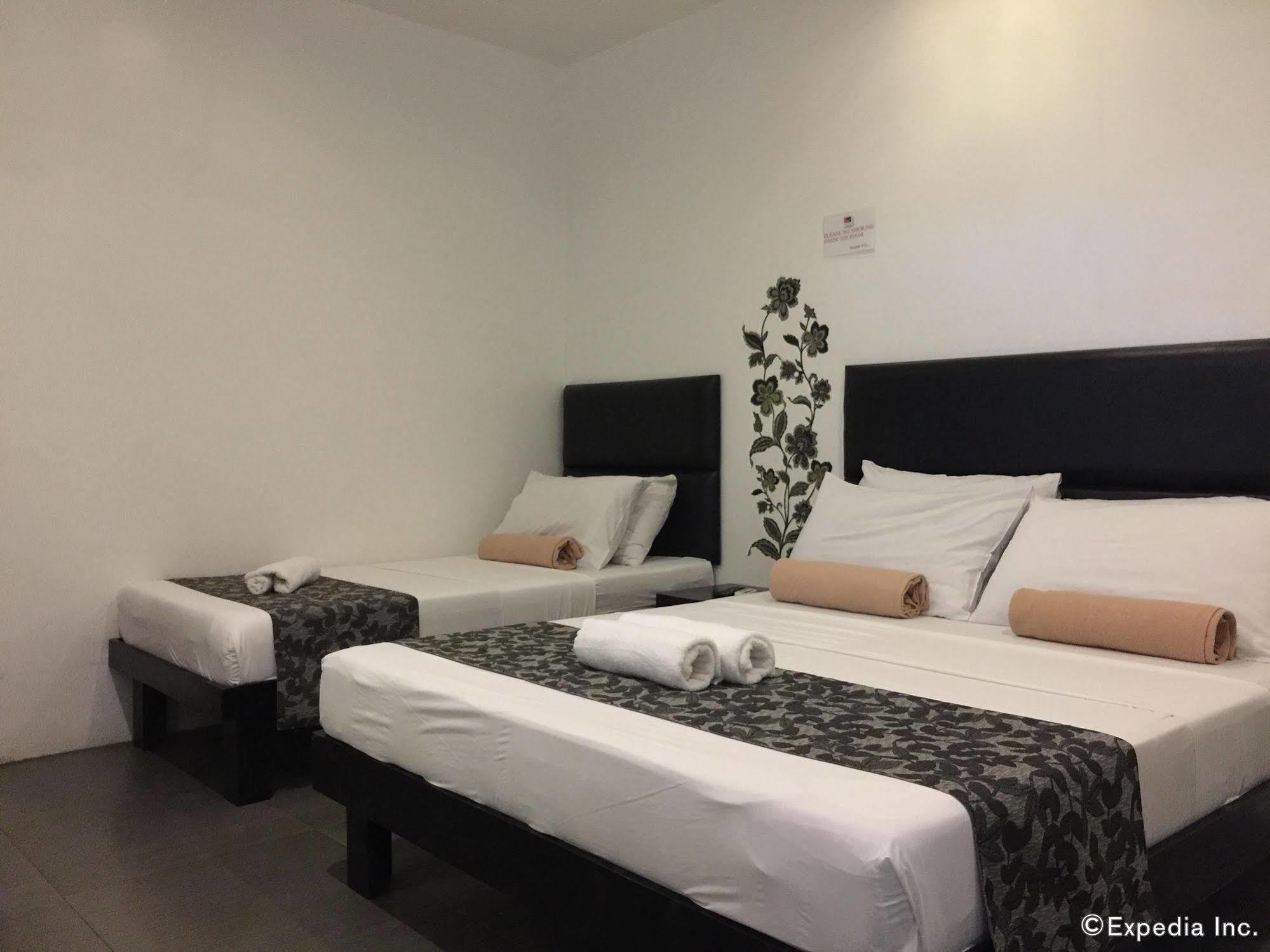 มิกาซา ลอดจ์ Hotel โกรอน ภายนอก รูปภาพ
